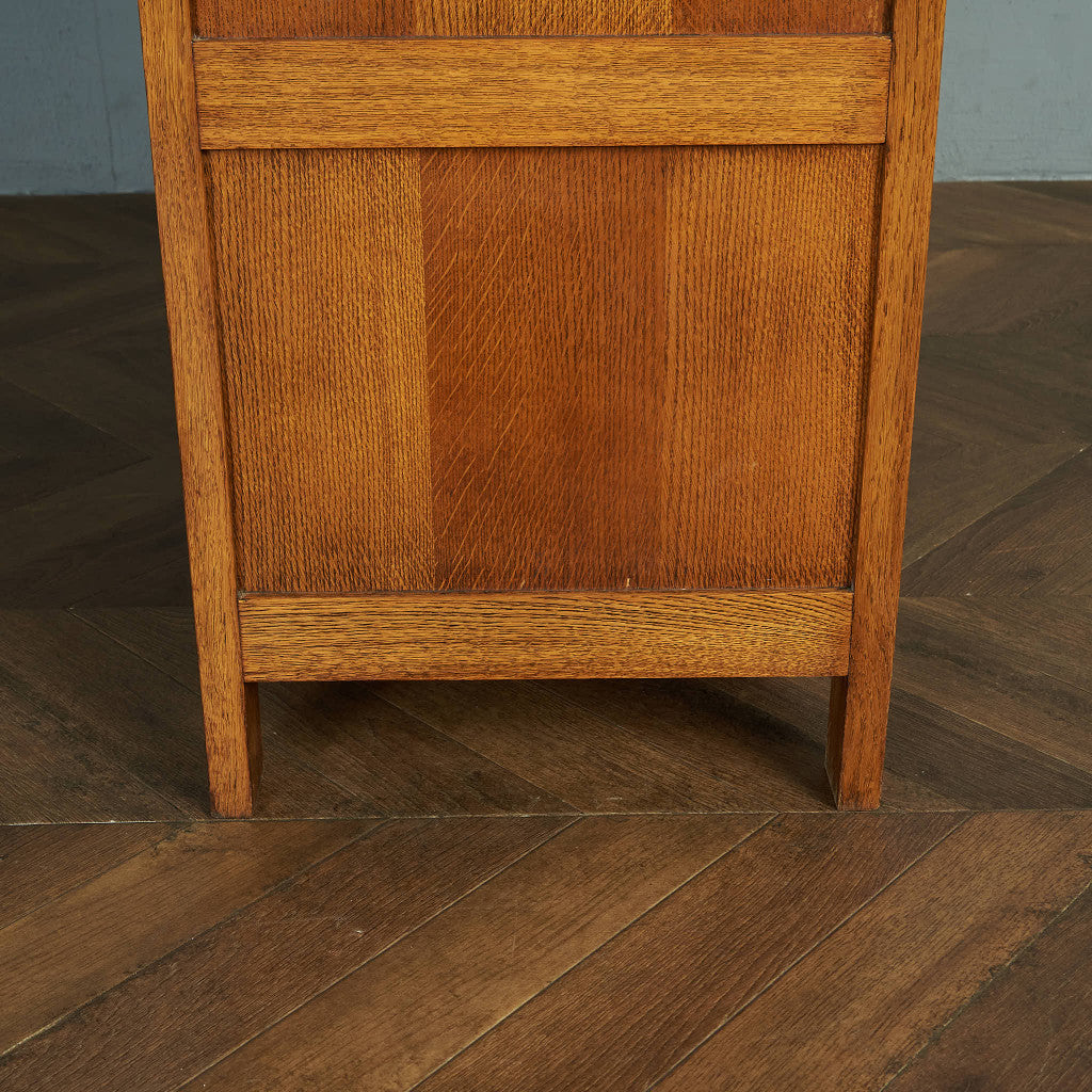 British Oak Welsh Dresser/Cupboard #84628