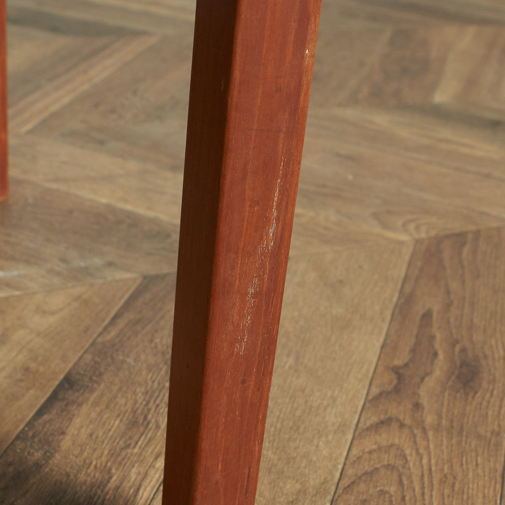 [67524][MOBELFABRIKKEN TOFTEN] Vintage Danish coffee table
