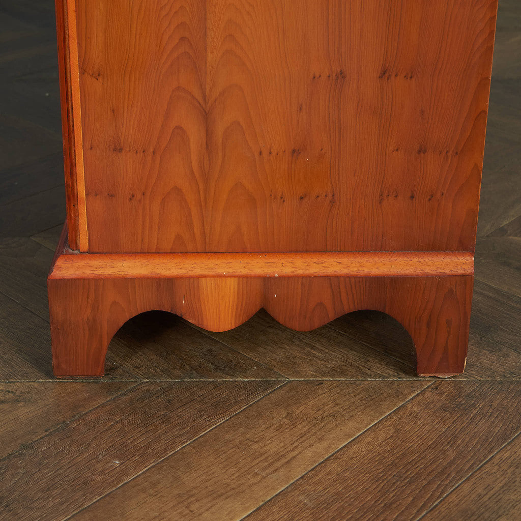 Classic British Edwardian Bookcase/Cupboard #84748