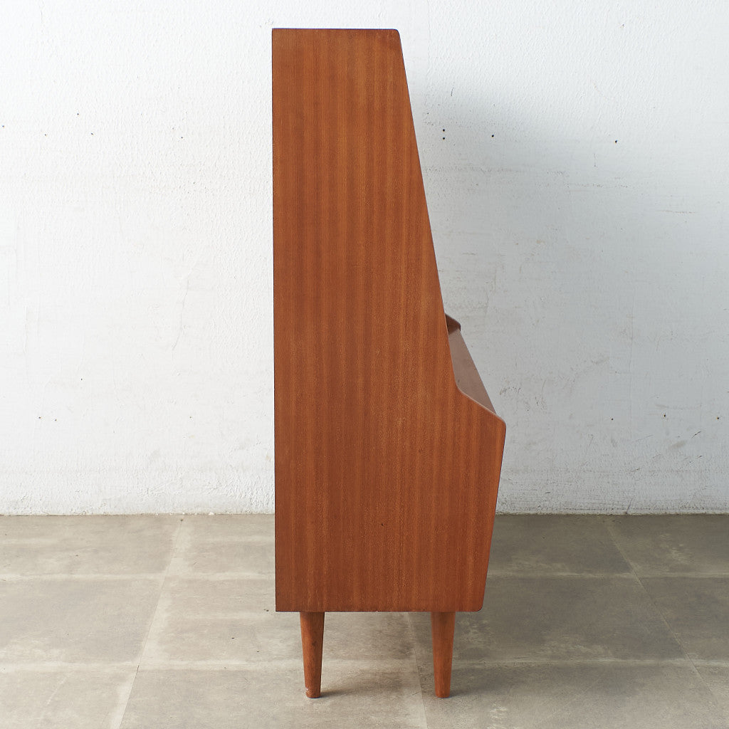 [67619] British vintage glass bookcase