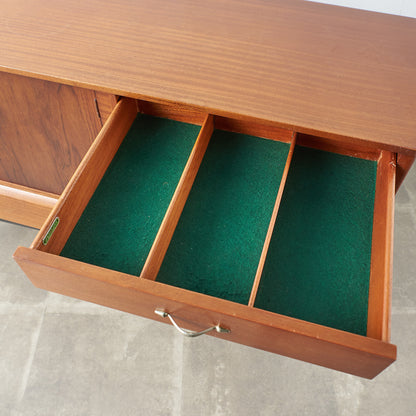 [67366][Jentique] Vintage sideboard