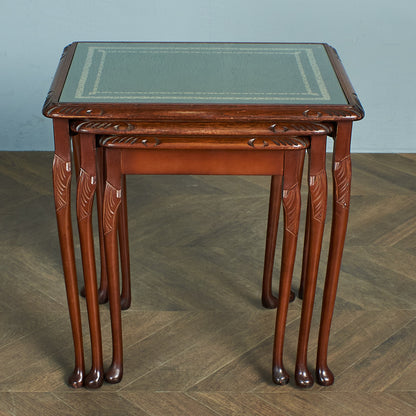 British classic glass top nesting table #78638