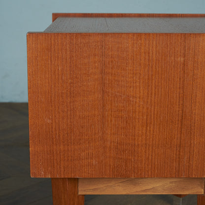 British Vintage Bedside Cabinet #81952