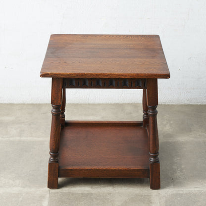 [67287] British classic oak side table