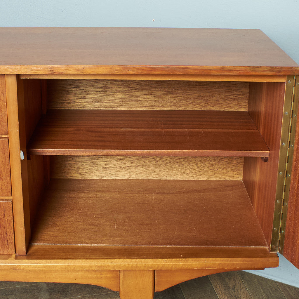 British vintage sideboard / repainted top #79763