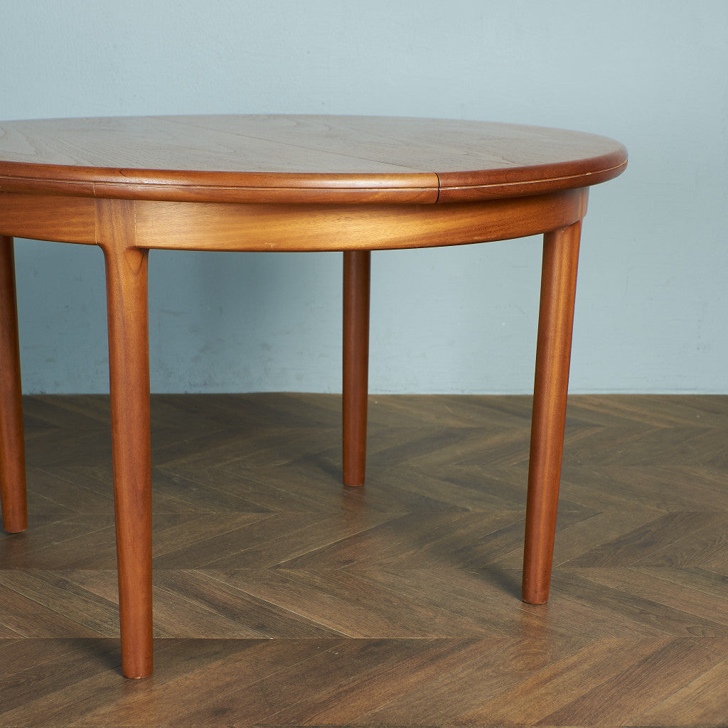 British vintage extension round dining table #79607