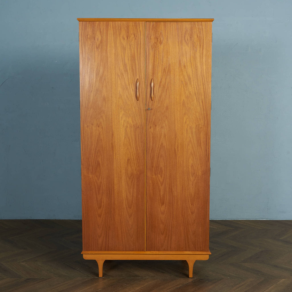 M&amp;T Ltd London Vintage Wardrobe #84708