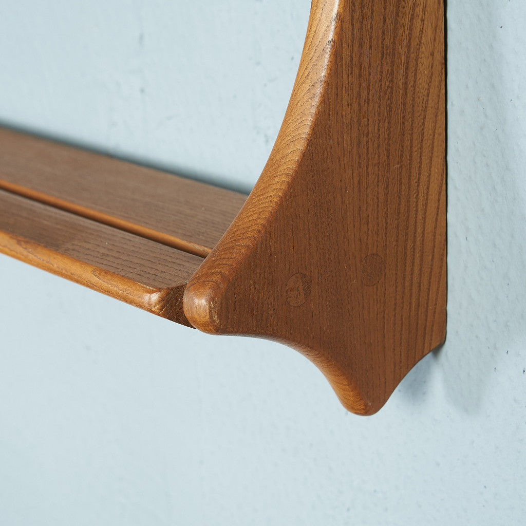 ヴィンテージ ウォールラック (Wall Mounted Plate Rack model 268)