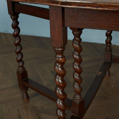 British Classic Drop Leaf Gateleg Table #81716