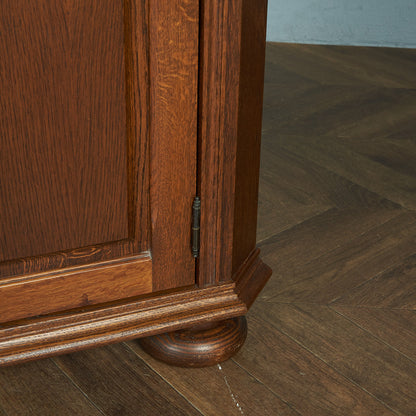 British Classic Oak Corner Cabinet #81946