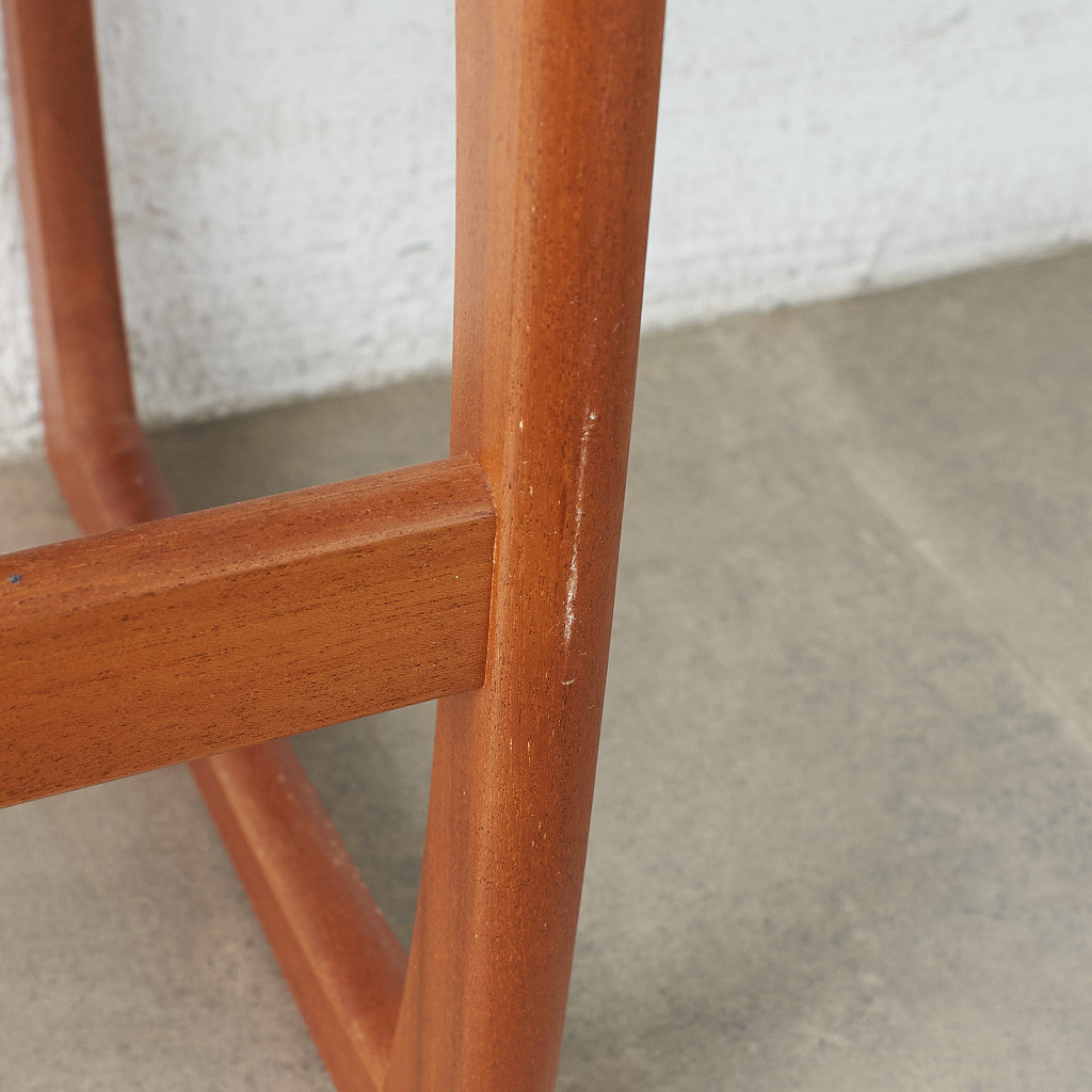 [67326] British vintage nesting table