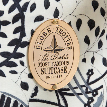 BARNEYS NEW YORK x GLOBE TROTTER トロリーケース