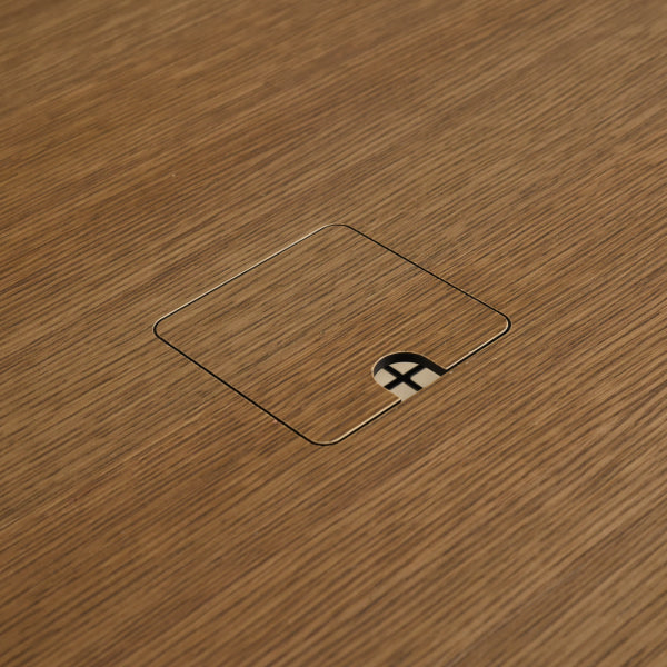 USM Haller Table ケーブルダクト付き オークブラウン