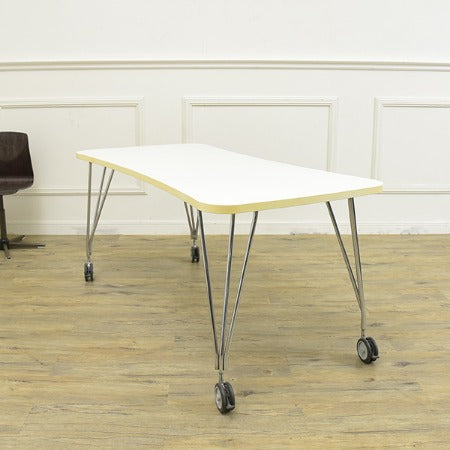 Kartell マックス160