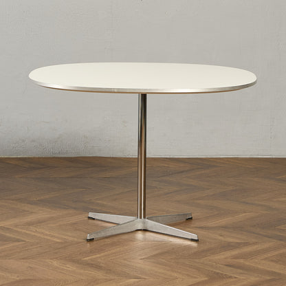 Fritz Hansen A603 Super-circular Table スーパー円テーブル