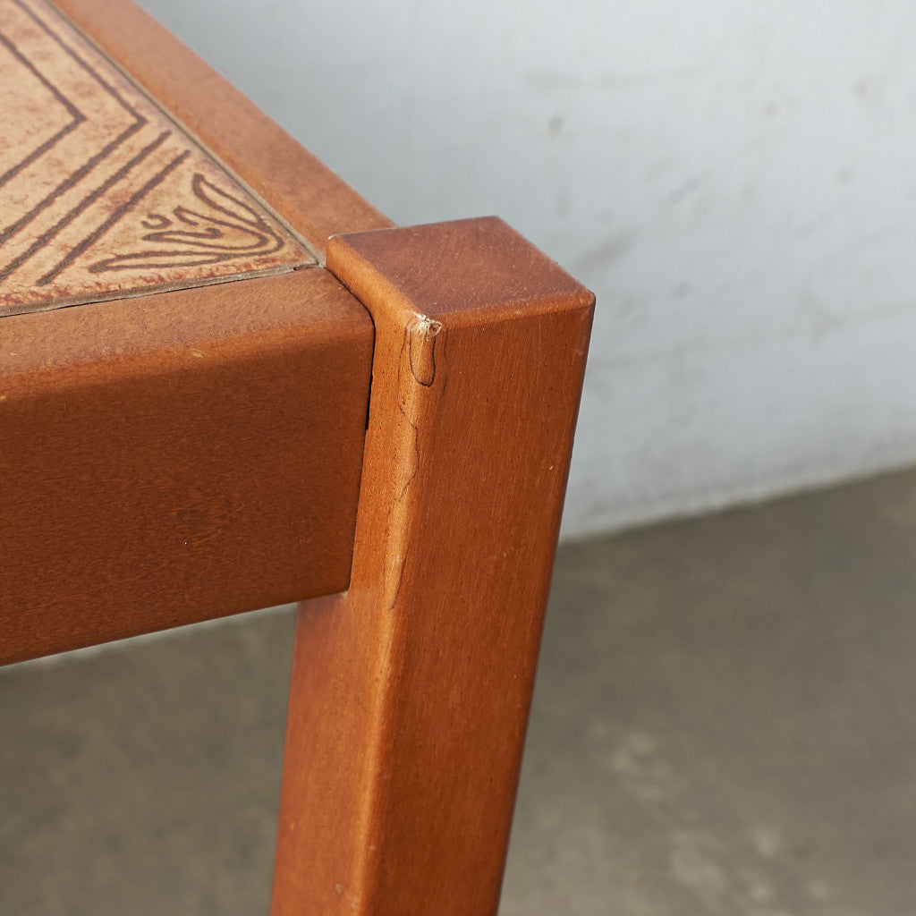 [65990] British vintage tile top side table