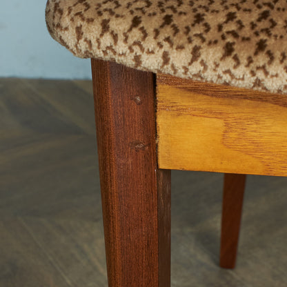 Fresco パッドバックダイニングチェア(Carver Chair 4566D)