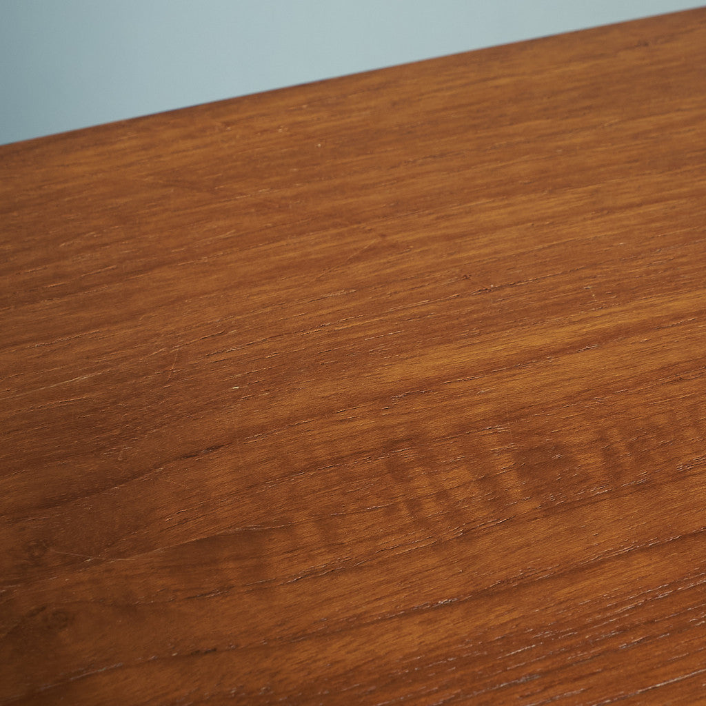 ヴィンテージ 脚付き 6段チェスト