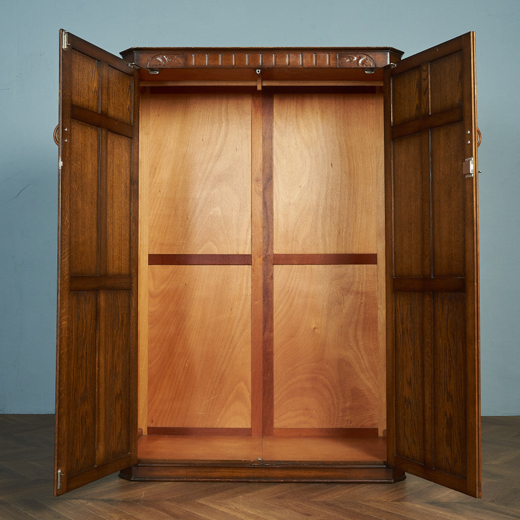 British Classic Wardrobe #81680