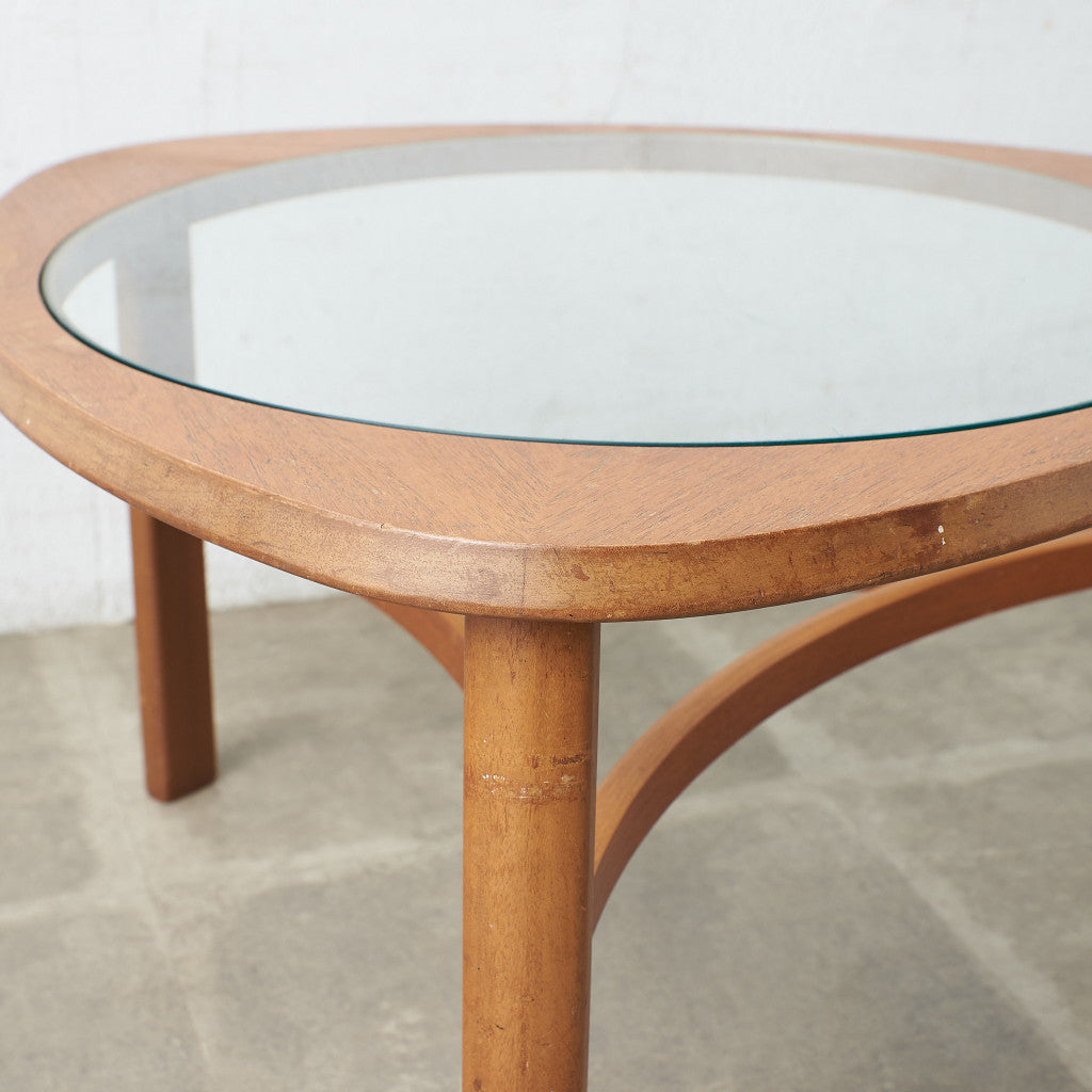 トライアングル ガラストップテーブル