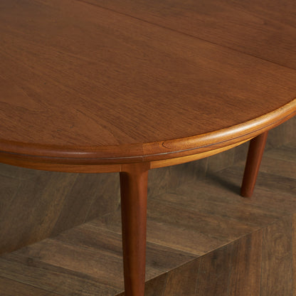 British vintage extension round dining table #79607