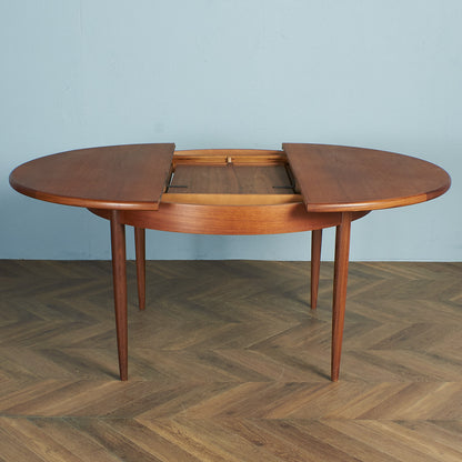 G-PLAN Extension Round Dining Table #74519
