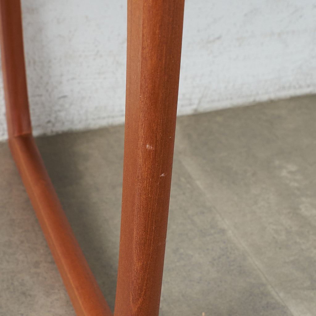 [67326] British vintage nesting table
