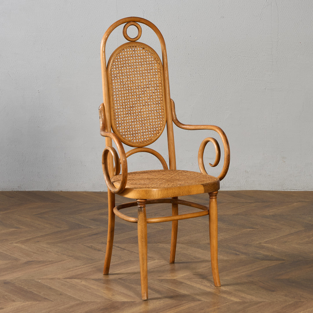 Thonet ベントウッドアームチェア