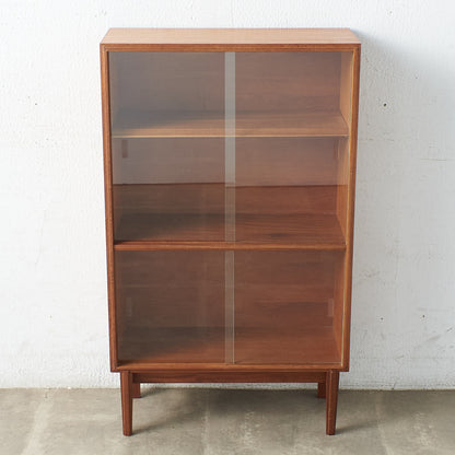 [67613] British vintage glass bookcase