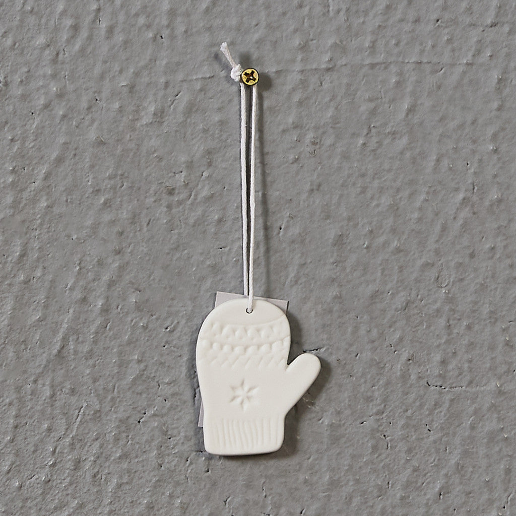 Winter wardrobe Ornament Set