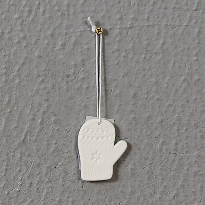 Winter wardrobe Ornament Set