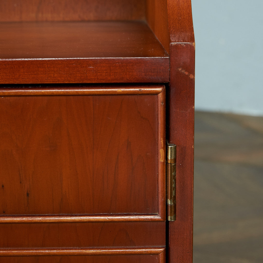 British classic side cabinet with sliding top #82103