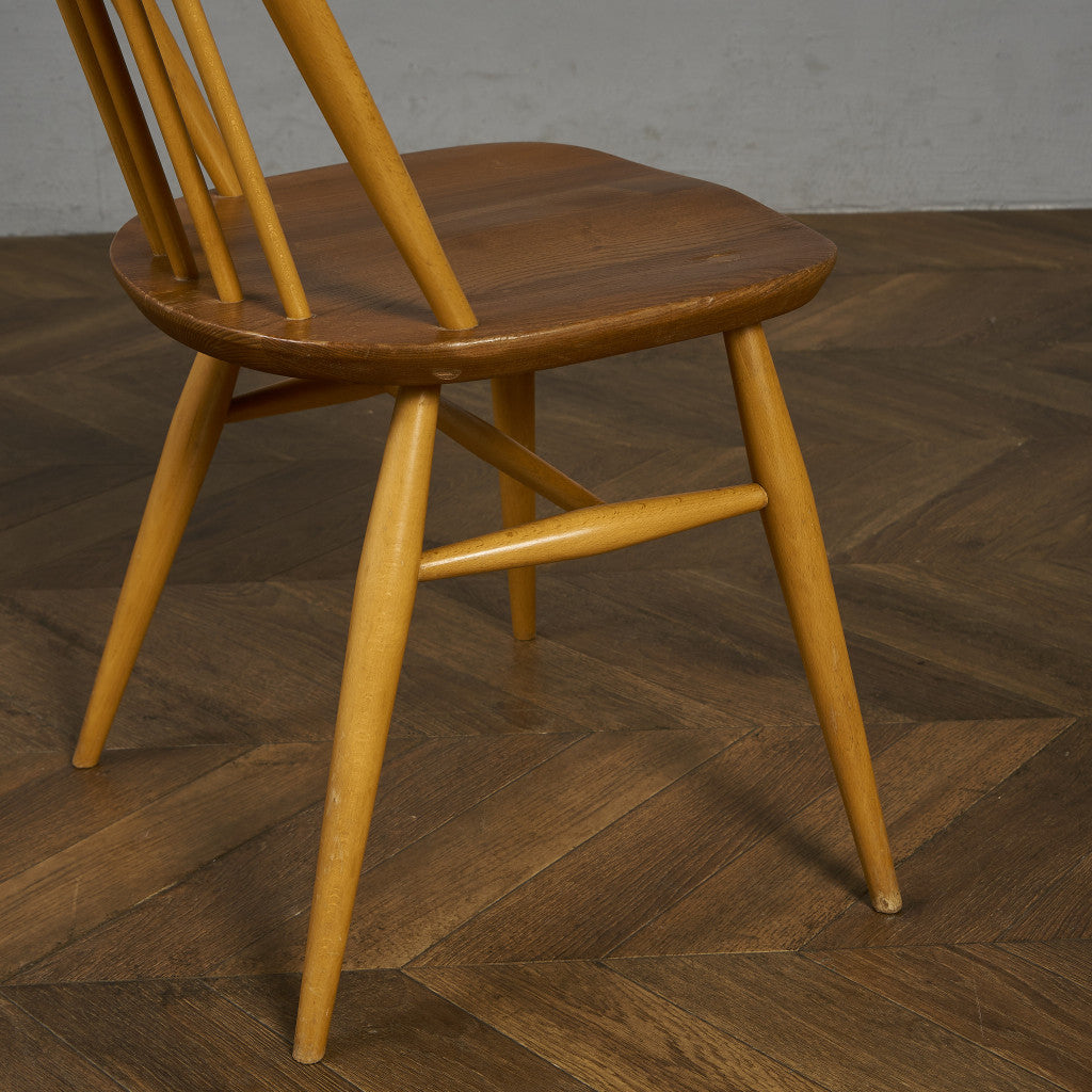 ヴィンテージ クエーカーチェア ラウンドゴールドラベル