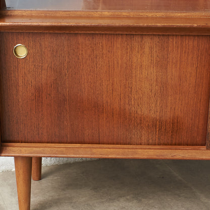 [67619] British vintage glass bookcase
