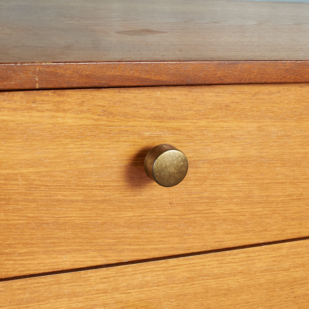 ヴィンテージ 脚付き 3段チェスト
