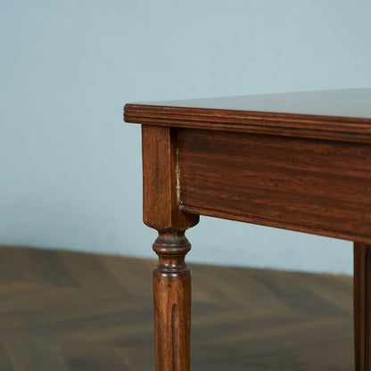 British Classic Nesting Table #74774
