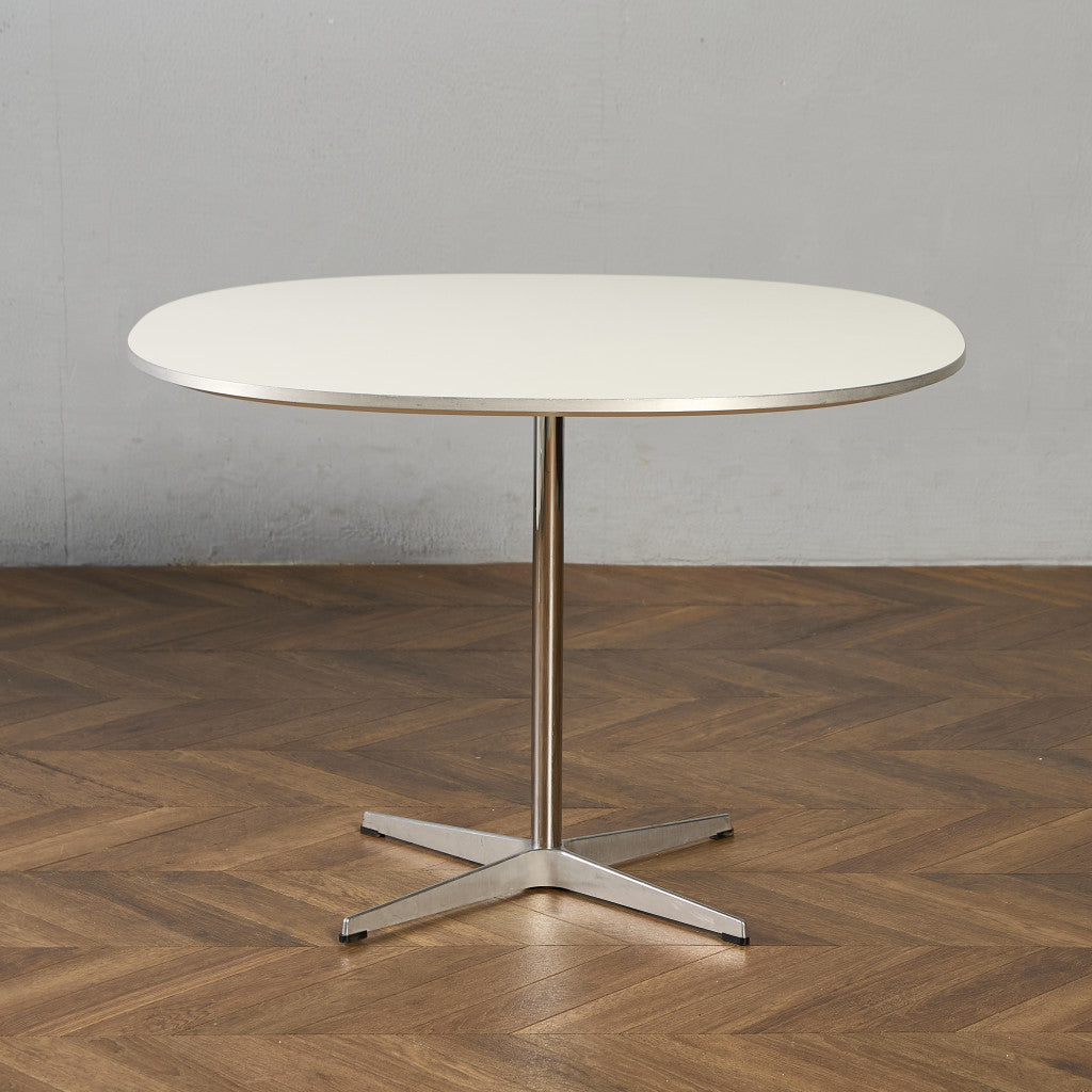 Fritz Hansen A603 Super-circular Table スーパー円テーブル
