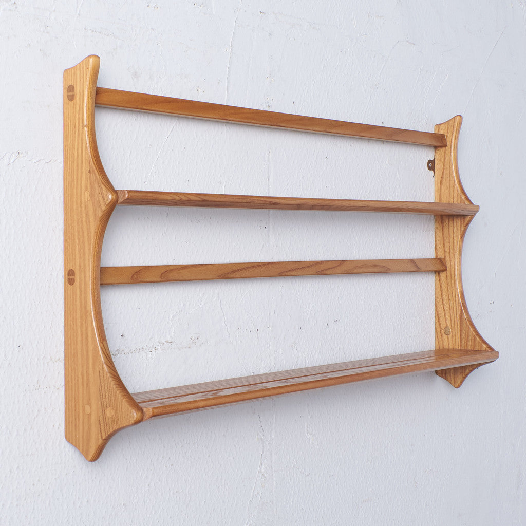 ヴィンテージ ウォールラック (Wall Mounted Plate Rack model 268)