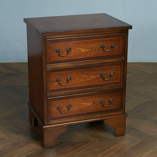 British Classic 3-Drawer Side Chest #83734