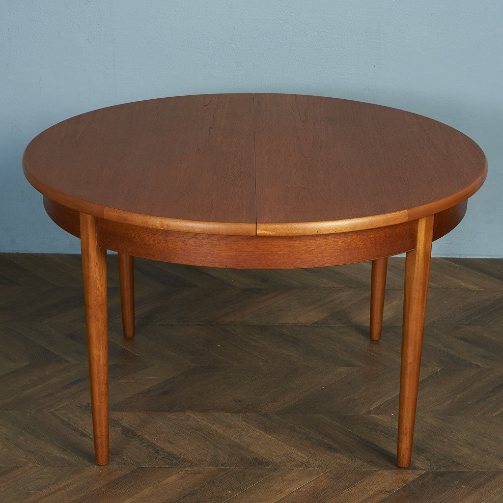 Jentique Extension Round Dining Table #84643
