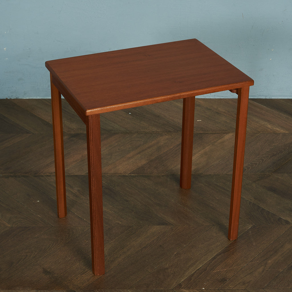 AHMcINTOSH Vintage Nesting Table #81712