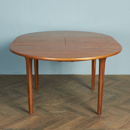 Nathan Extendable Round Dining Table #77333