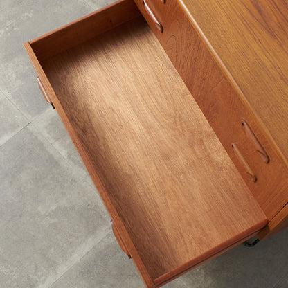 [65677][G-PLAN] Fresco 3-drawer chest/custom iron legs