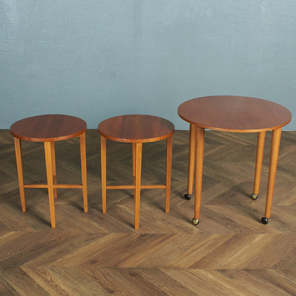 [67643] Novy Domov Poul Hundevad nesting table