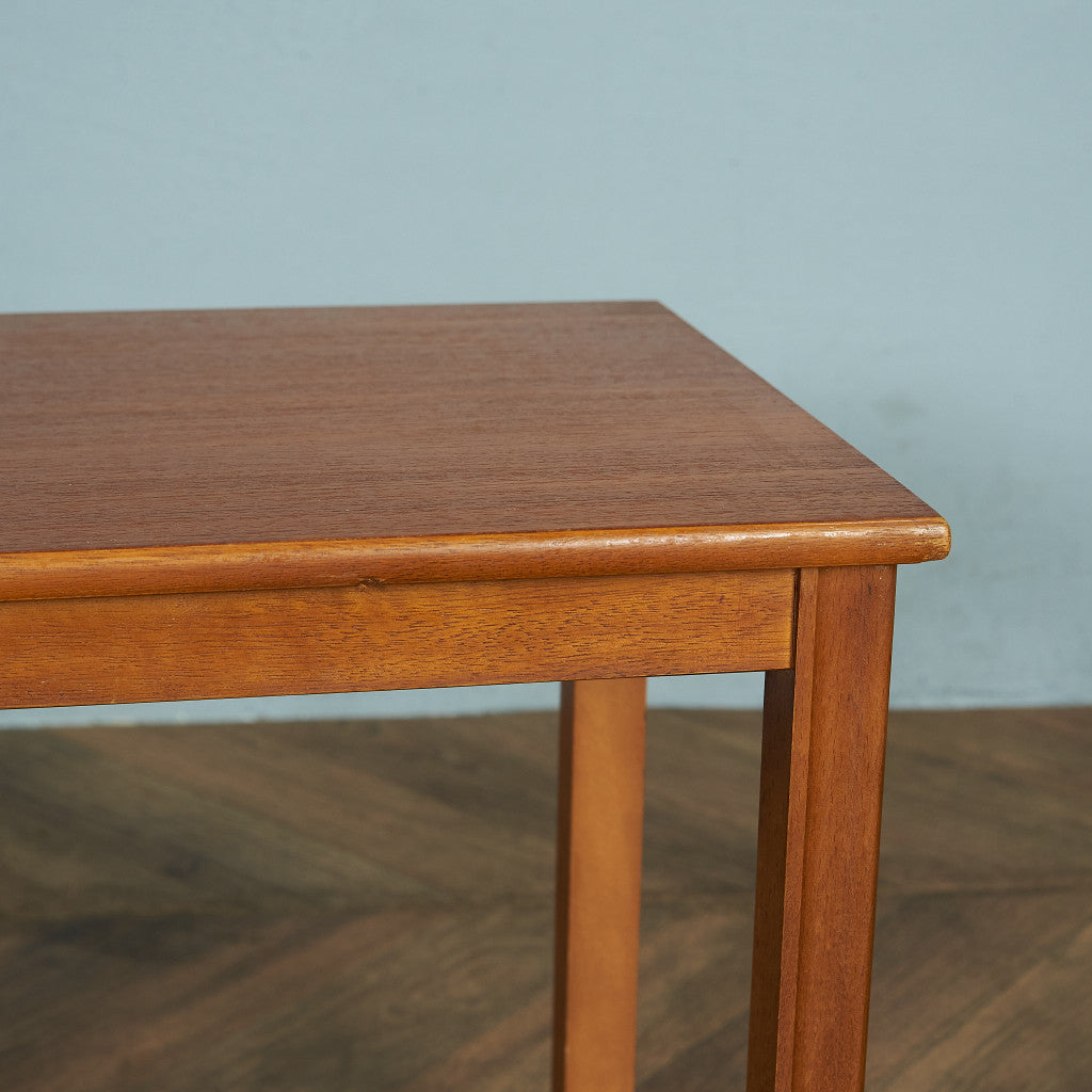 British Vintage Nesting Table #80301
