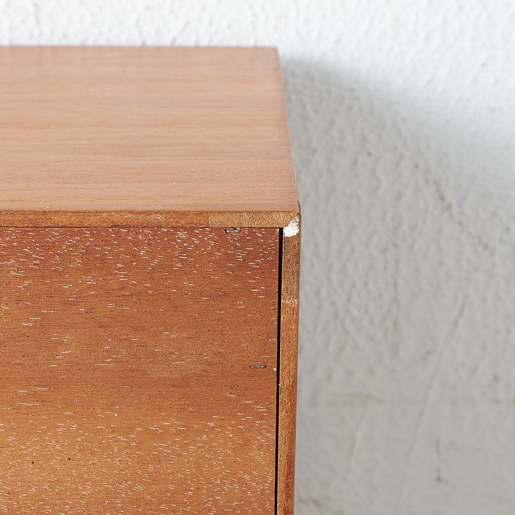 [67613] British vintage glass bookcase