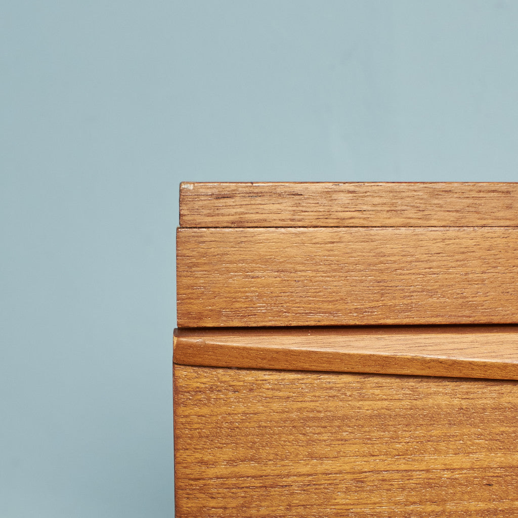 Elliotts Of Newbury Vintage Sideboard #77367