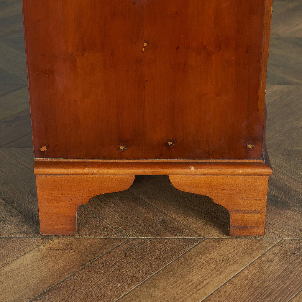 British Classic Side Chest #85390