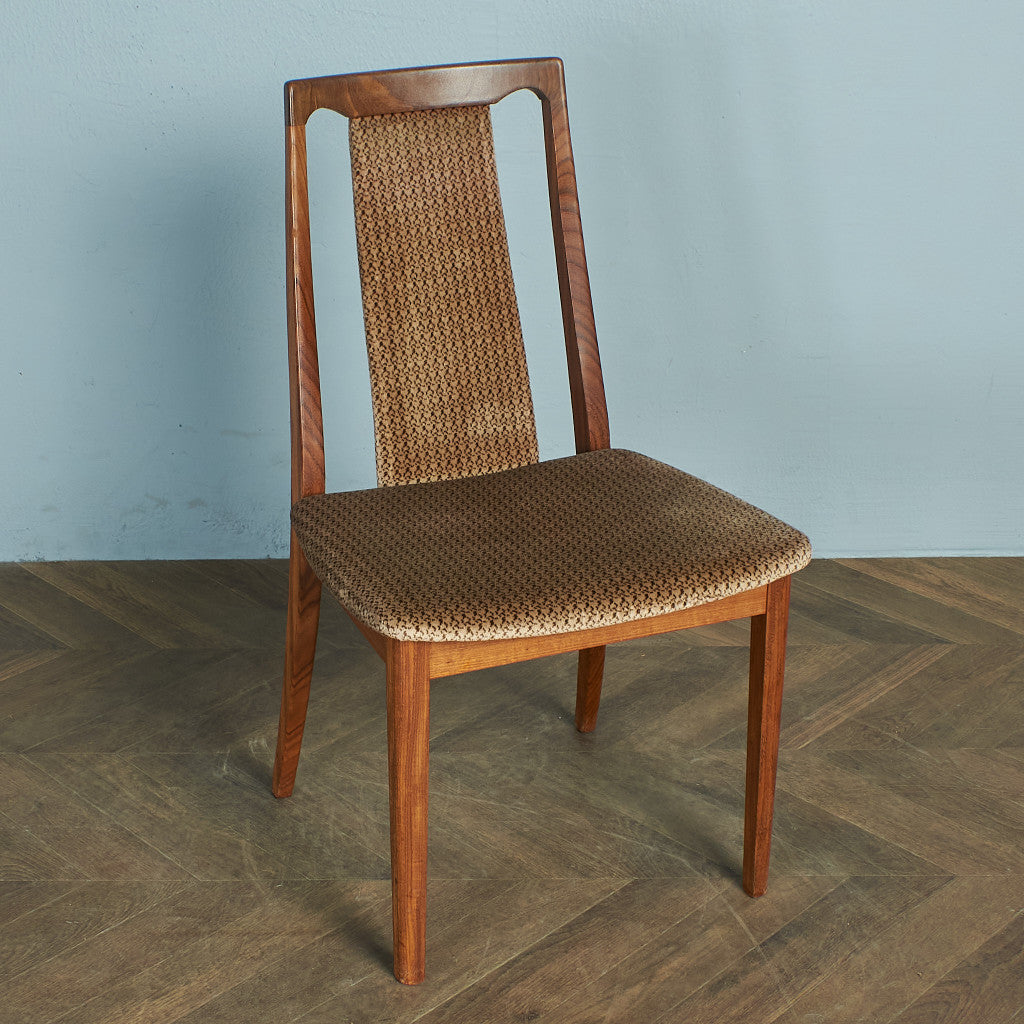 Fresco パッドバックダイニングチェア(Carver Chair 4566D)