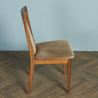 Fresco パッドバックダイニングチェア(Carver Chair 4566D)